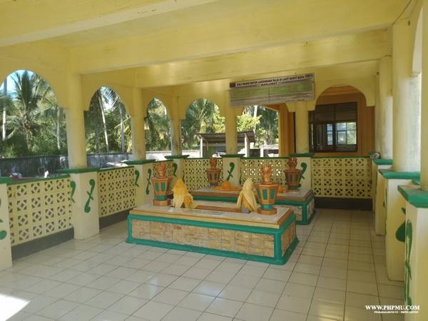 Makam Datuk Laksmana Raja Dilaut 